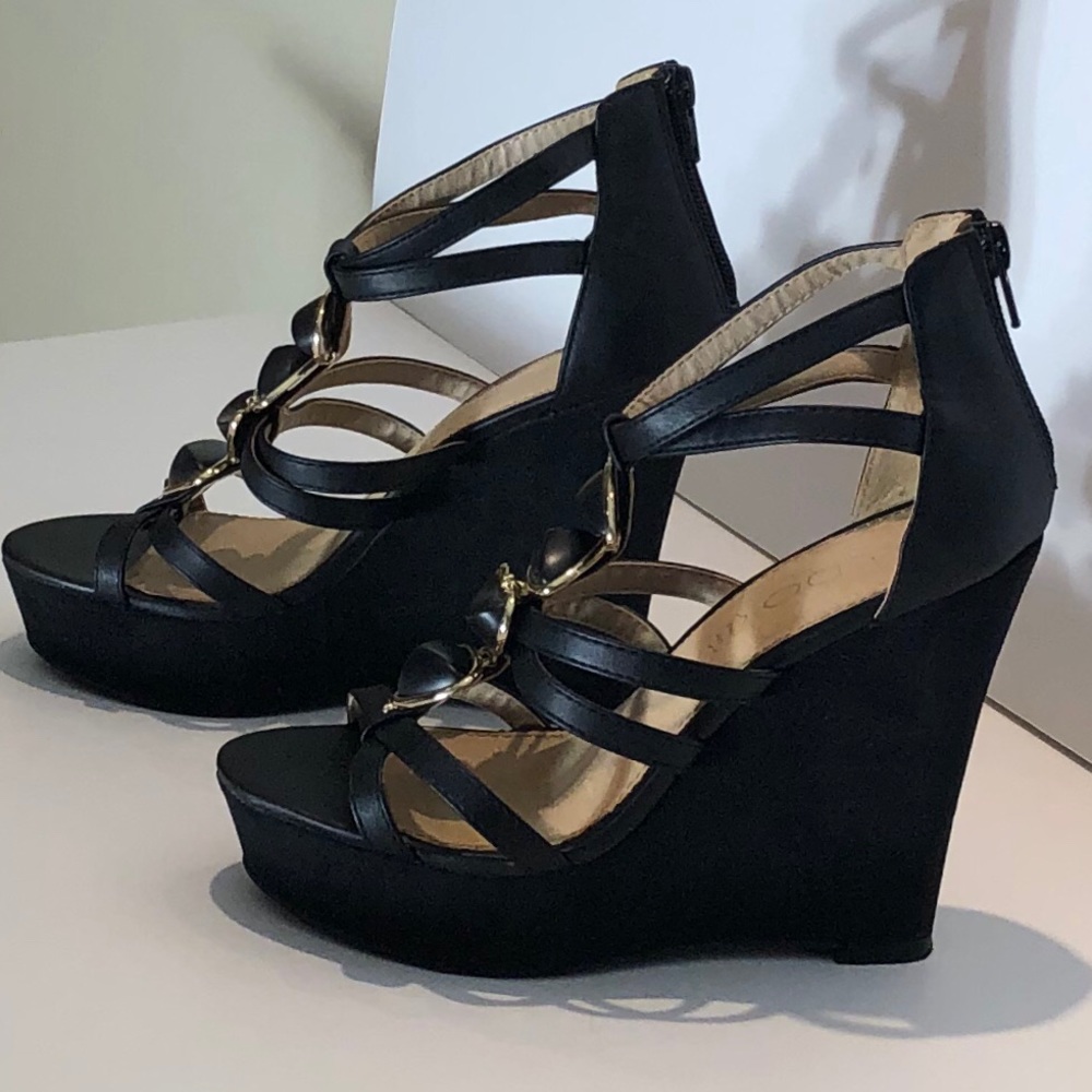 ALDO Black Wedge Sandals Sz 6 - Picture 5 of 15